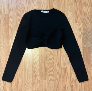 ZARA Cropped Long Sleeve Top thumbnail 1