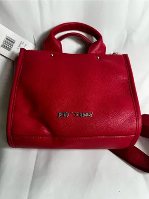 Betsey Johnson Red Crossbody Bag with White Lip Print thumbnail 5