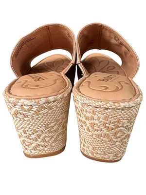 EUC Born Leather Wedge Sandals Gold Size 7 thumbnail 6