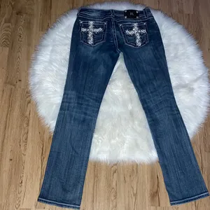 Miss me 30 studded cross Dark Wash Women's Straight Leg Jeans - Blue thumbnail 2