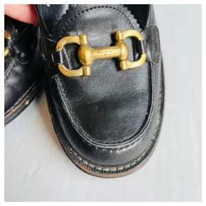 FERRAGAMO Sz 6.5 Black Leather Buckle‎ Heeled Slip On Loafer Round Toe Shoes thumbnail 6
