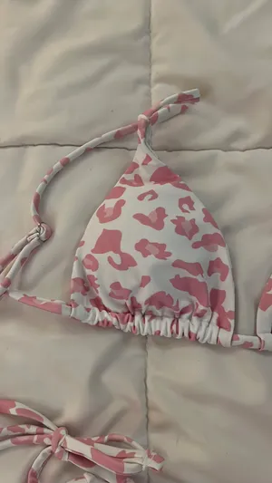 Amazon Bikini thumbnail 2