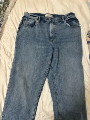 Abercrombie 90s Straight Leg High-Rise Jeans thumbnail 1