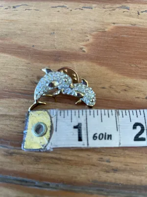 Swarovski Double Dolphin Pin thumbnail 6
