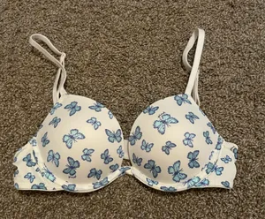 PINK - Victoria's Secret Super push up bra thumbnail 1