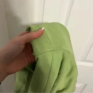 Brandy Melville Green Rosa Sweatpants thumbnail 8