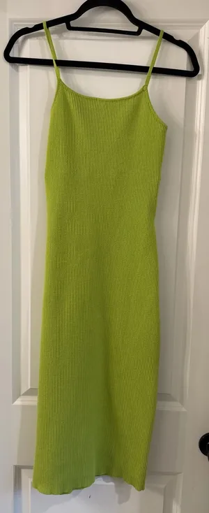 Lush Green Midi Dress thumbnail 1