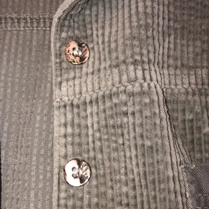 Vintage green corduroy size medium shirt jacket/shacket thumbnail 3