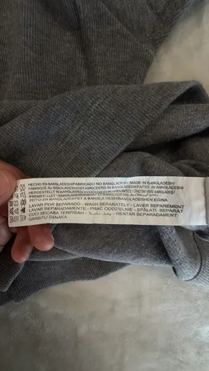 ZARA Women’s Gray Long Sleeve Sweatshirt Pullover thumbnail 4