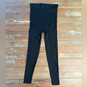 BLANQI Everday Maternity Belly Support Black Maternity Leggings~ Size Medium 💚🍄 thumbnail 5
