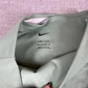 Nike Dri-FIT Leggings Womens XS Green Ankle Skinny Logo Yoga Running Gym Pants thumbnail 2