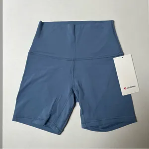 NWT Lululemon Align High Rise Short 6” Washed Denim Women’s Shorts Size 4 thumbnail 5