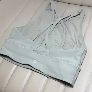 Size 4 Lululemon Light Green Sports Bra Activewear Top Size 4 Ribbed Cross Strap thumbnail 5