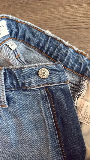 Abercrombie Mom Shorts Curve Love High-Rise thumbnail 5