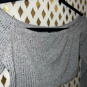 SheIn Grey knit sweater crop top off shoulder size S thumbnail 3