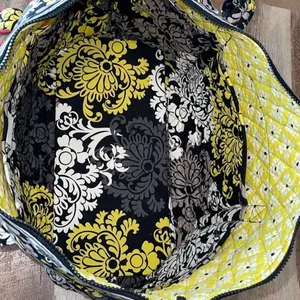 Vera Bradley Womens Retired Baroque Print Quilted Large Travel Tote Handbag Mult thumbnail 7