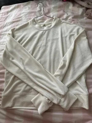 Camille & Co off white set thumbnail 1
