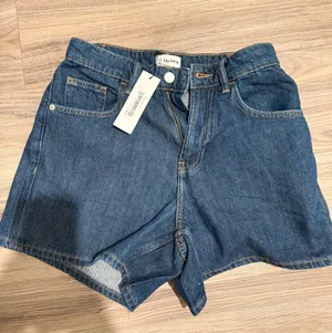 The drop denim shorts  thumbnail 2