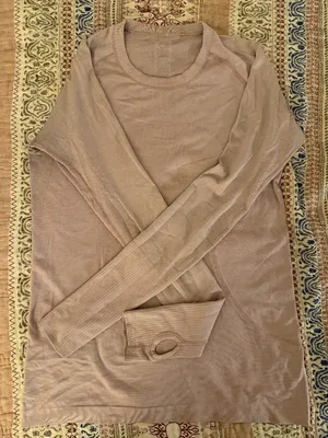 Lululemon swiftly tech long sleeve size 10 thumbnail 1