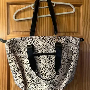Mali & Lili Weekender Bag Animal Print Travel Bag Straps Black Cream thumbnail 5