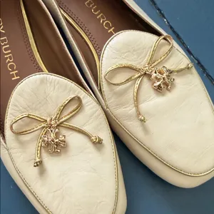Tory Burch Charm Loafer in Dulce De Leche thumbnail 8