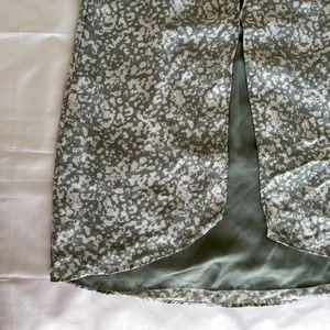 Abercrombie & Fitch Sage Green Printed Midi Skirt thumbnail 3