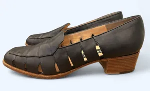 Vintage Mario Valentino Black Low Heeled Cut Out Loafer Dress Shoes size 39.5 thumbnail 1