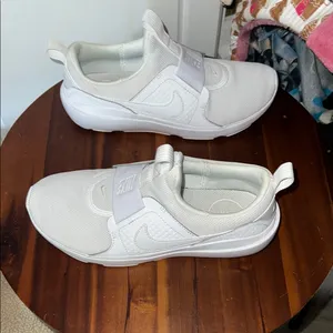 Nike White Slip-On Sneakers thumbnail 5