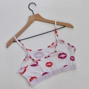 NEW!! HOT LIPS Lipstick Kiss Cropped‎ Loungewear Two Piece Set Top Shorts Medium thumbnail 7