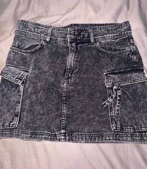 H&M Jean Skirt thumbnail 1