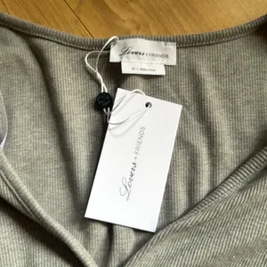 Lovers & Friends Gray Long Sleeve thumbnail 2