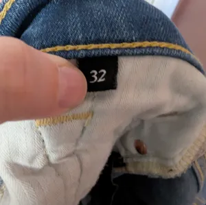 7 For All Mankind Dojo Jeans W32 Medium Wash thumbnail 5