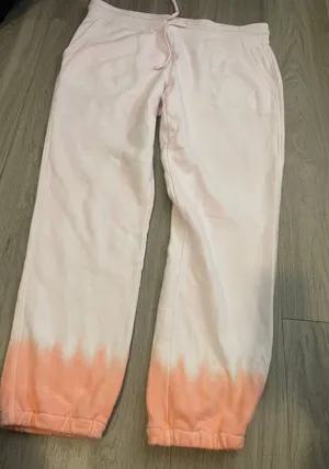 Vineyard Vines Light Pink to Peach Ombre Joggers thumbnail 1