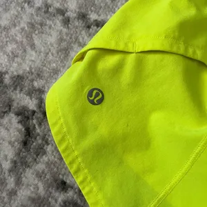 Lululemon Speed Up Low-Rise Short 2.5" thumbnail 4