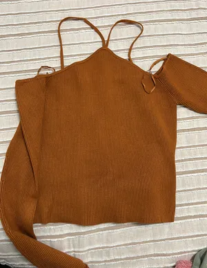 Zara Knit Halter Crop Top thumbnail 3