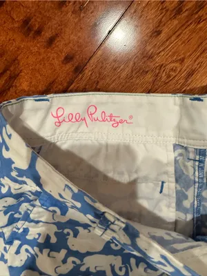 Lilly Pulitzer Tusk In Sun pattern Callahan shorts Size 2 thumbnail 2