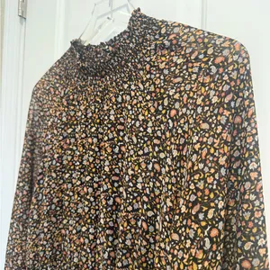 MADEWELL (Re)sourced Georgette Smocked-Neck Midi Dress‎ Folktale Paisley Black M thumbnail 7
