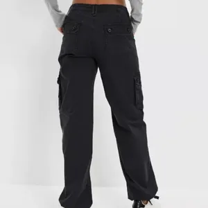 American Eagle AE Snappy Stretch Baggy Cargo Jogger Pants Black Size 6 thumbnail 2