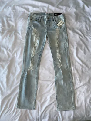 Light Wash Low Rise Destroyed Skinny Jeans thumbnail 2