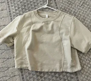 Lululemon Top Short Sleeve Cropped thumbnail 1