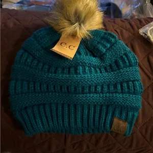 Knit Hat Blue thumbnail 1