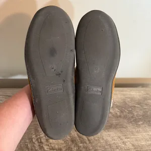Clarks Mandy Brown Suede Leather Slippers Women’s Sz 9M Faux Fur Indoor/Outdoor thumbnail 10
