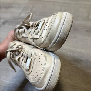 •Nike• Court Vision Sneakers thumbnail 6