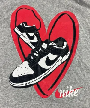 Nike T Shirt Womens XS Oversized Fit Tee‎ Sportswear Essential Gel Dunk Graphic thumbnail 1