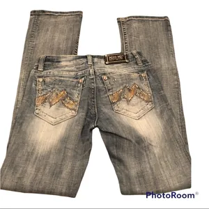 Miss Me Boot Stretch Western Rodeo Jean Med Wash Whisker Detail 27X33 JE1059B2L thumbnail 2