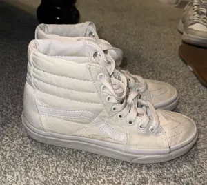 White vans  thumbnail 1