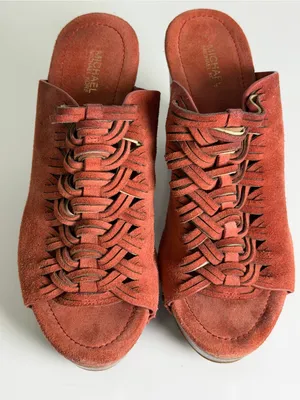Michael Kors Women’s Sz 9 Rust Suede Woven Studded Platform Clog Heel Sandals thumbnail 5