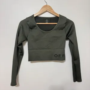OFFLINE By Aerie Sidewalk Seamless Long Sleeve Cropped Ribbed Top Size Medium thumbnail 1