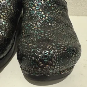 Dansko Professional Medallion Metallic Sunburst Clog Black Multi EU 40 / US 10 thumbnail 5