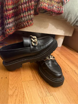 H&M Black Loafers thumbnail 2